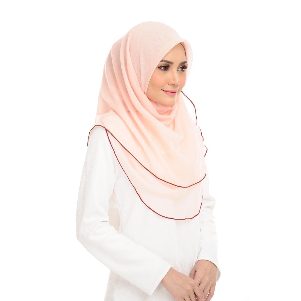 Tudung Bawal Maira Ruffle - Peach Puree