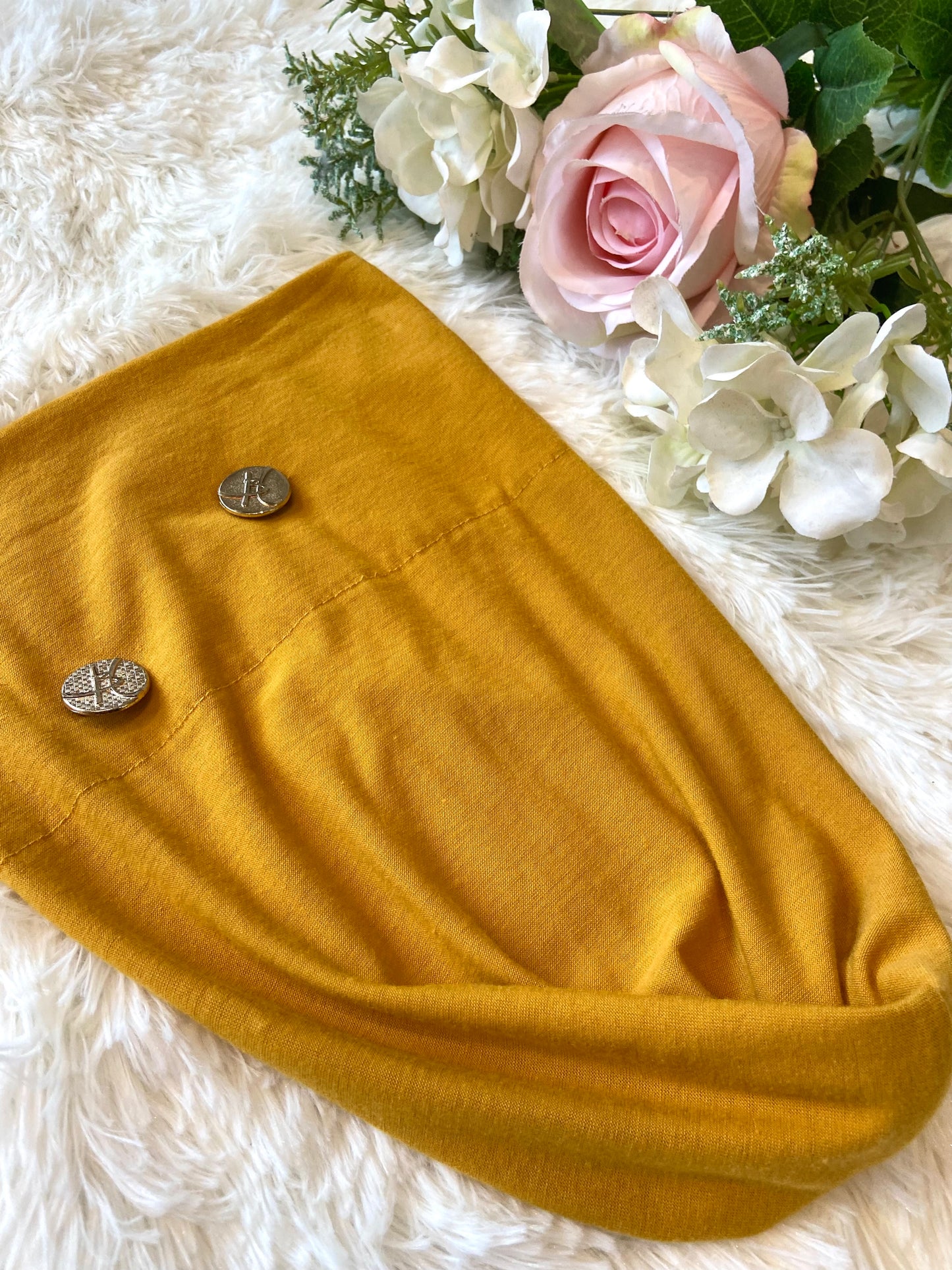 Inner Snowcap Ayna - 19 Artisan's Gold