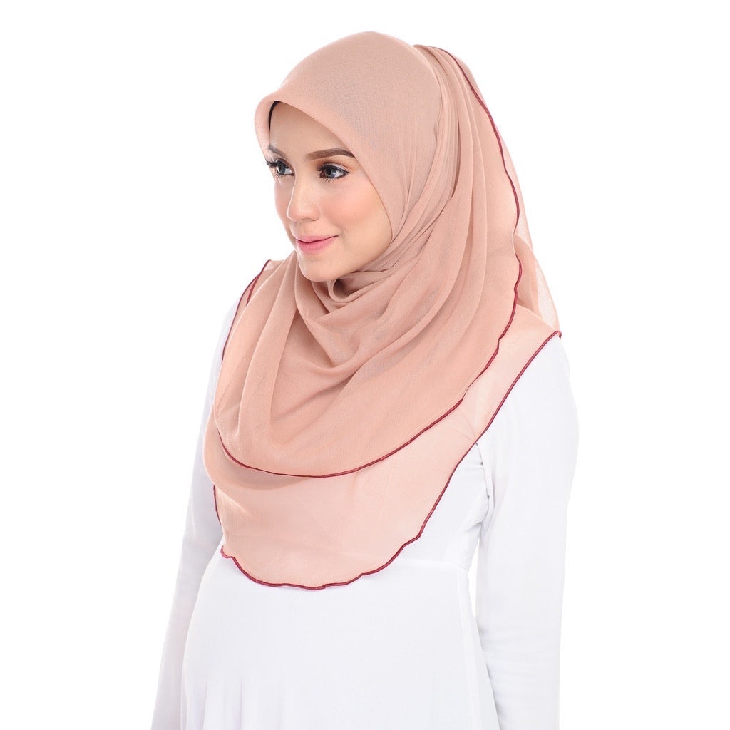 Tudung Bawal Maira Ruffle - Caramel