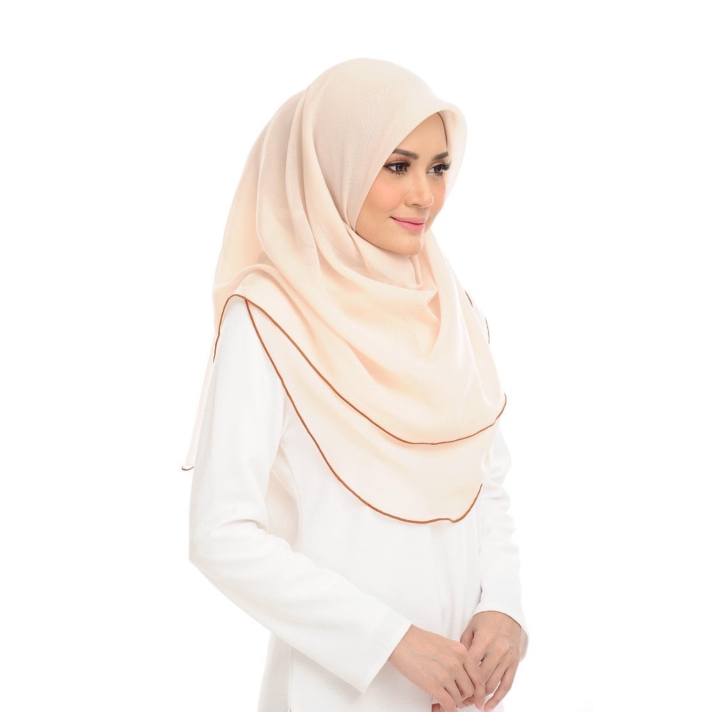 Tudung Bawal Maira Ruffle - White Smoke