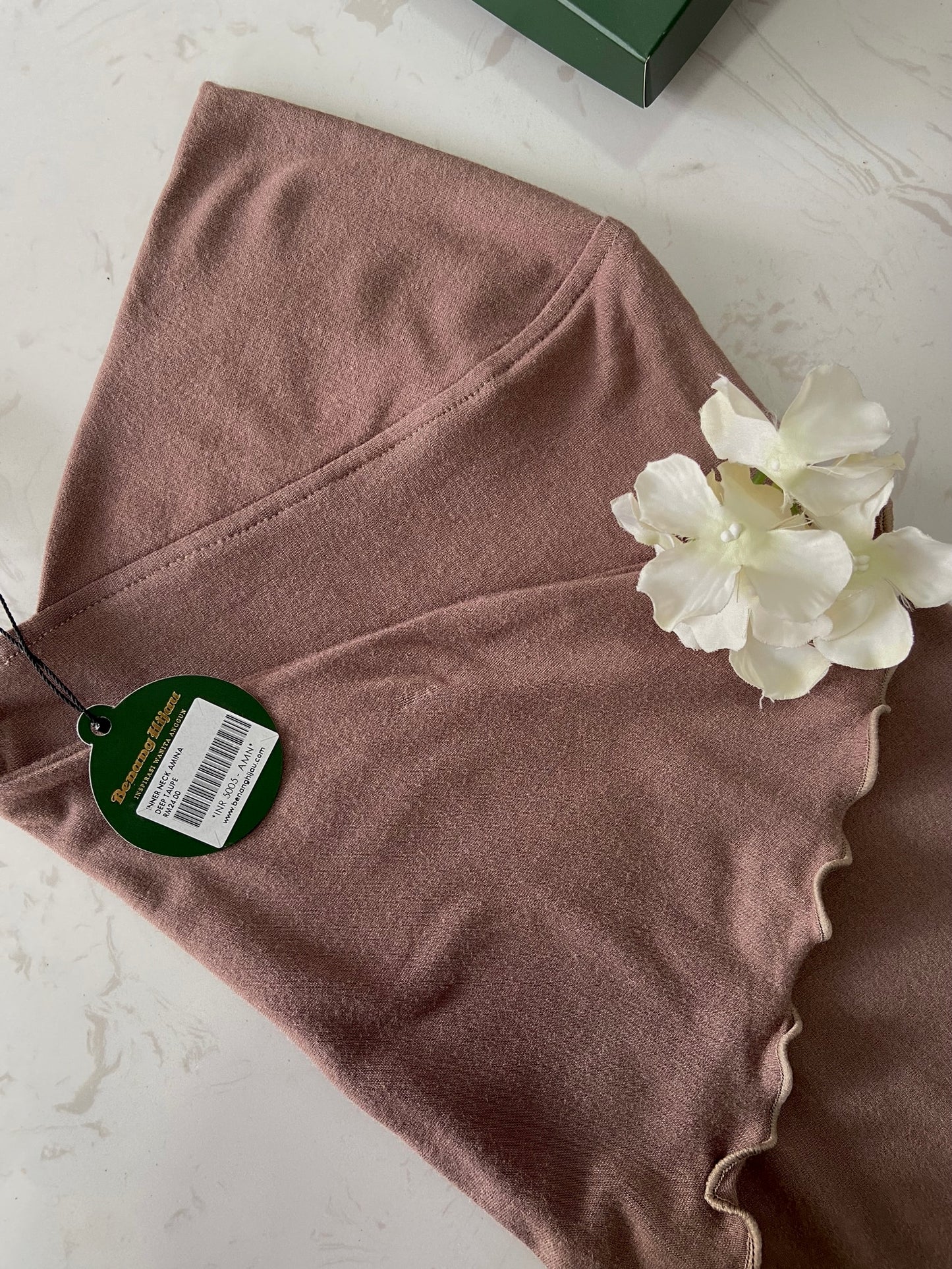 Inner Neck Amina - 15 Deep Taupe