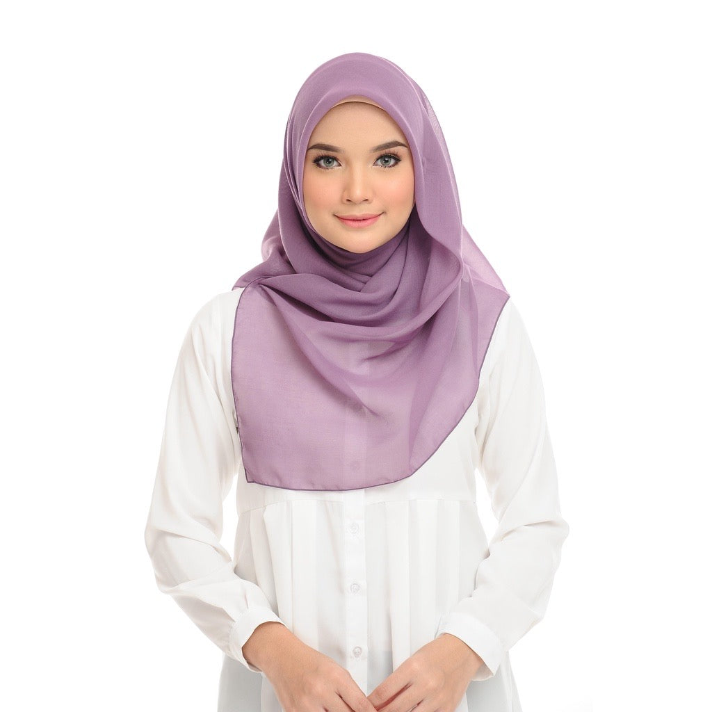 Tudung Bawal Maira Square - Montana Grape