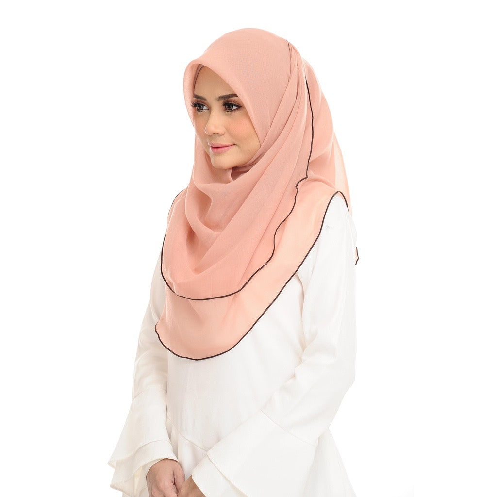Tudung Bawal Maira Ruffle - Cream Tan