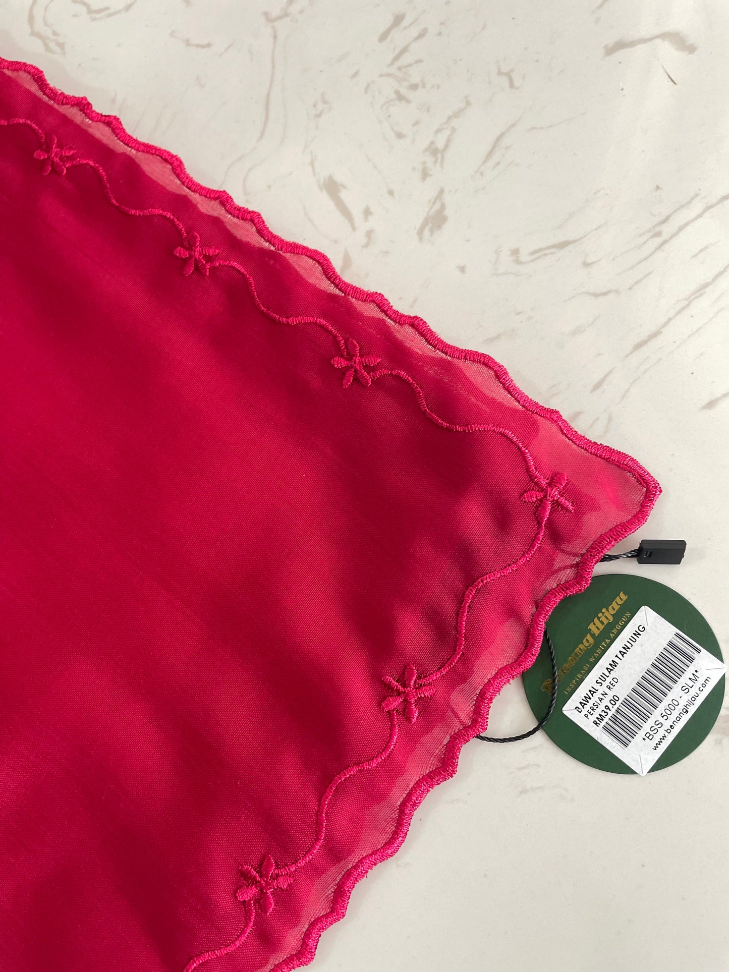 15 Bawal Sulam Tanjung - Persian Red