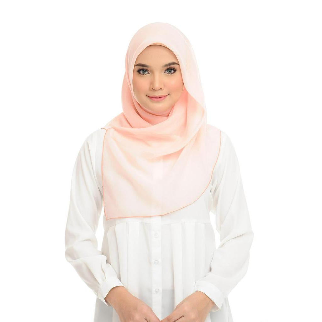 Tudung Bawal Maira Square - Novelle Peach