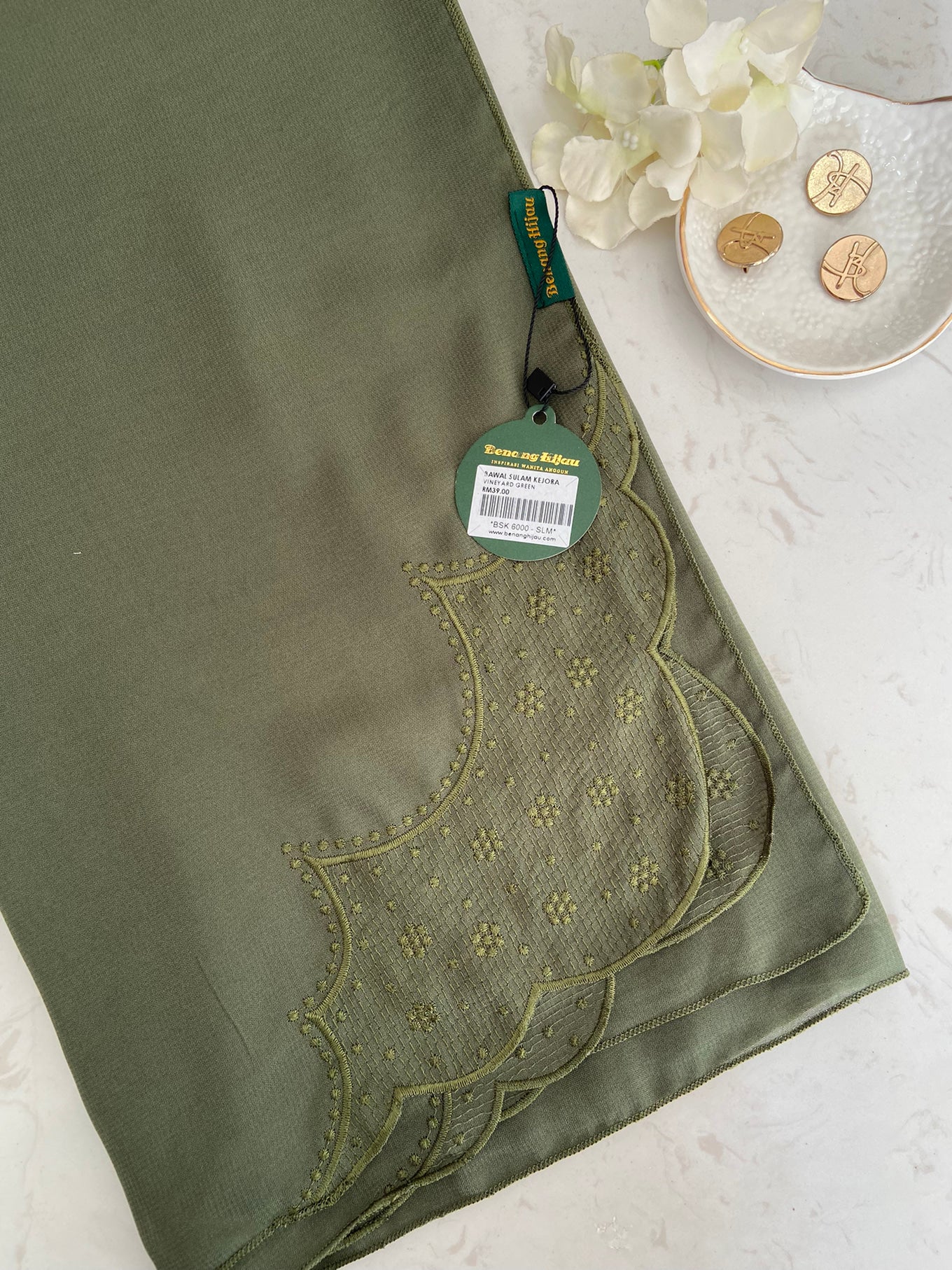 Bawal Sulam Kejora - 19 Vineyard Green