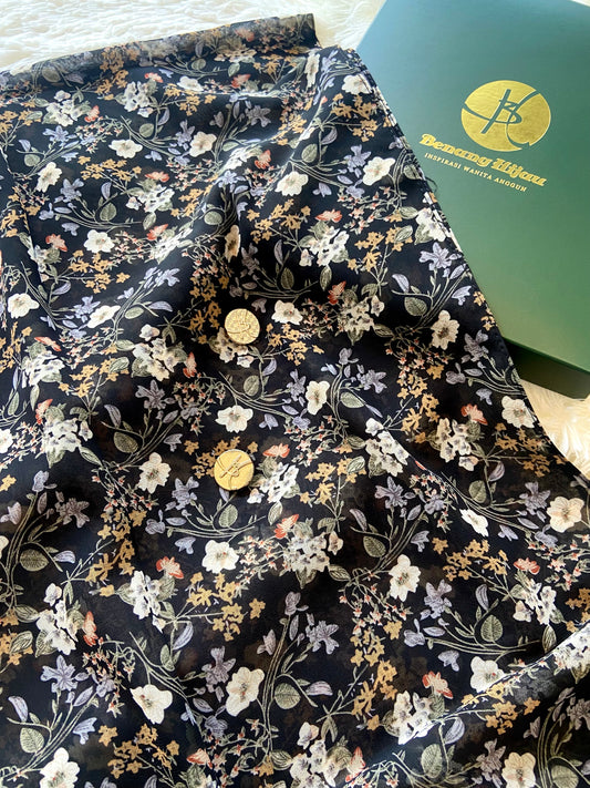 Instant Shawl Lily - 17 Classic Black